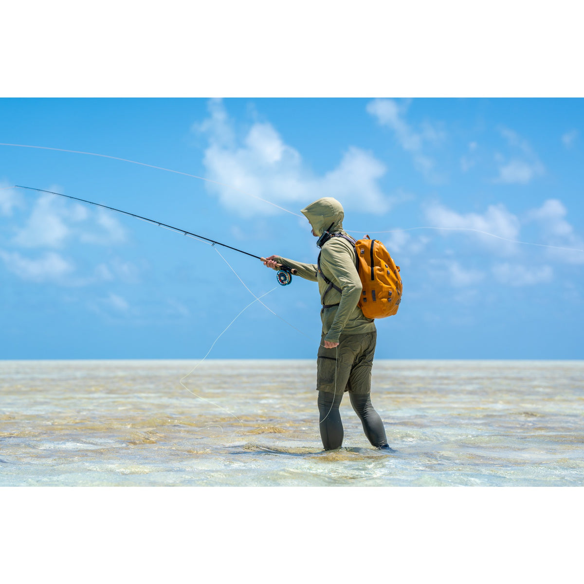 [lifestyle]lifestyle image of product ASQUITH SALTWATER